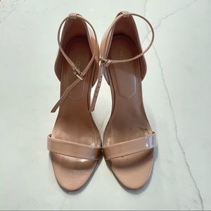 Nude Sandle Heel